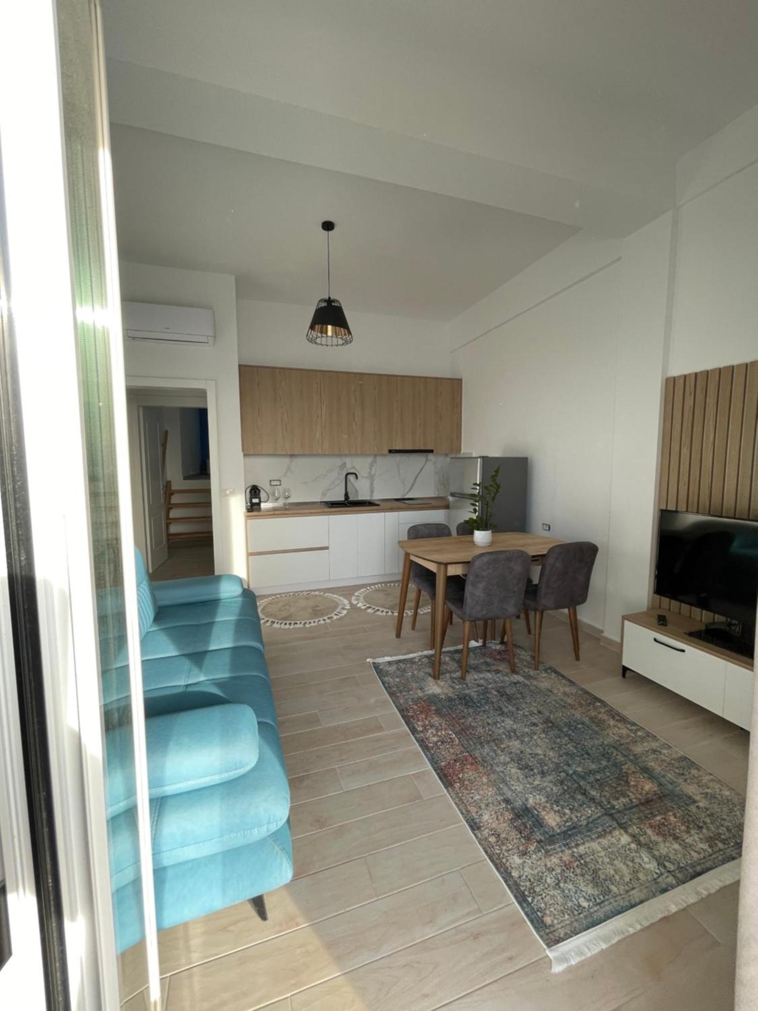 Perla Luxury Apartment - Private Patio & Parking Vlora Kültér fotó